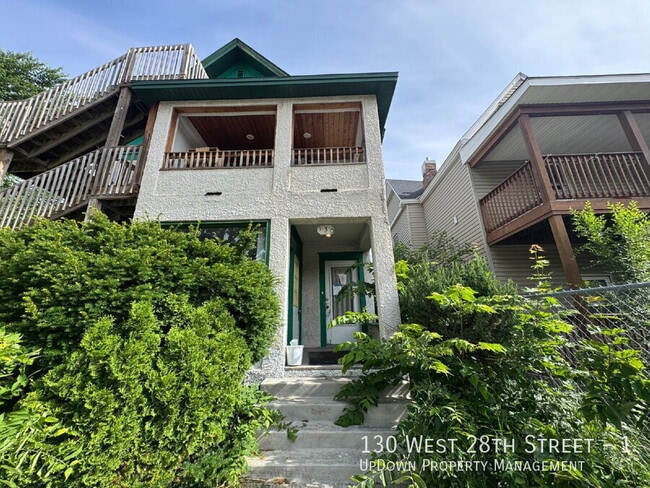 Building Photo - 130 W 28th St