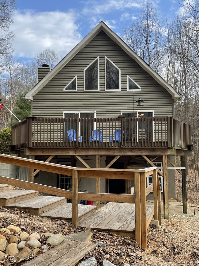 Building Photo - 145 Rustic Way Ln