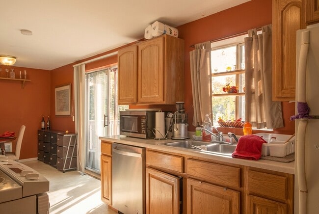 Foto del edificio - 700 Jamesville Ave