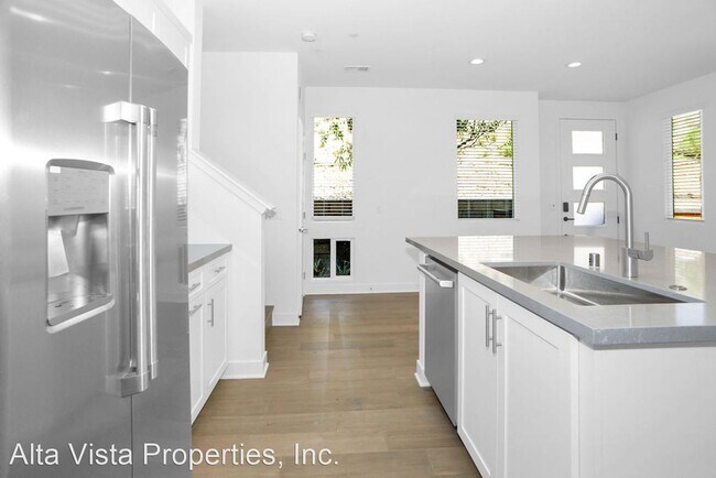 Foto del edificio - 3 br, 2.5 bath House - 10881 McCan Ct