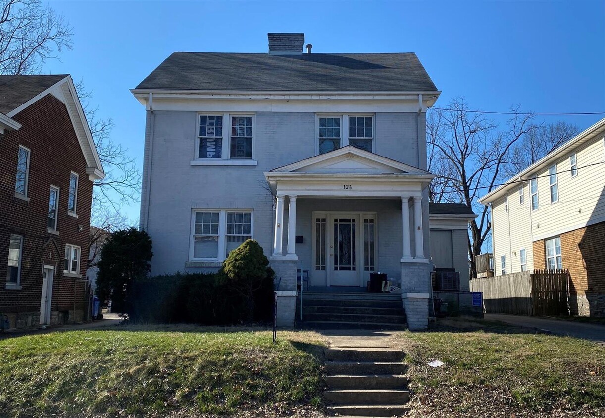 126 Waller Ave Unit B, Lexington, KY 40503 Room for Rent in Lexington