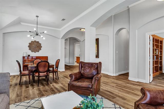 Foto del edificio - 6020 Vineyard Ln
