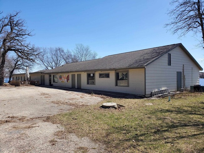 Building Photo - w4011 County Rd C