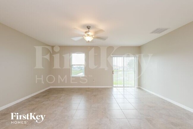 Foto del edificio - 10501 Fairy Moss Ln