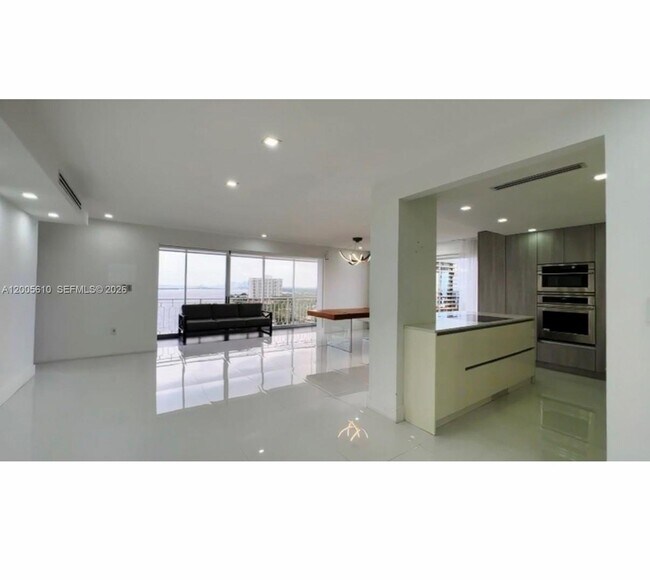 Foto del edificio - 11111 Biscayne Blvd