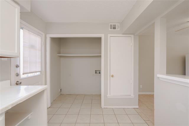 Foto del edificio - 2821 Wimbledon Ct