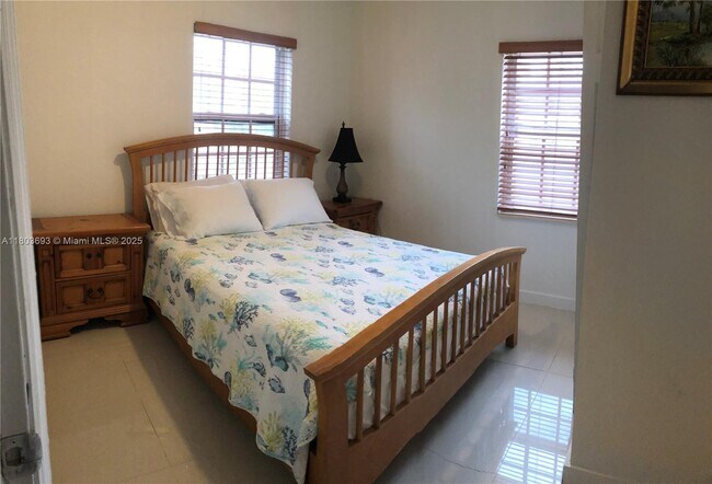 Foto del edificio - 625 East Dr