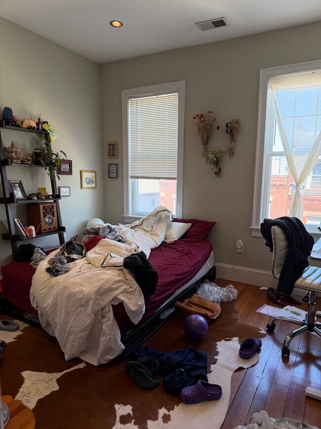 Foto del edificio - 148 Hillside St