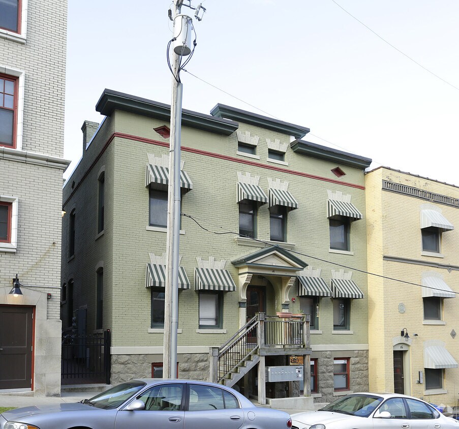 Primary Photo - 14 Williams St