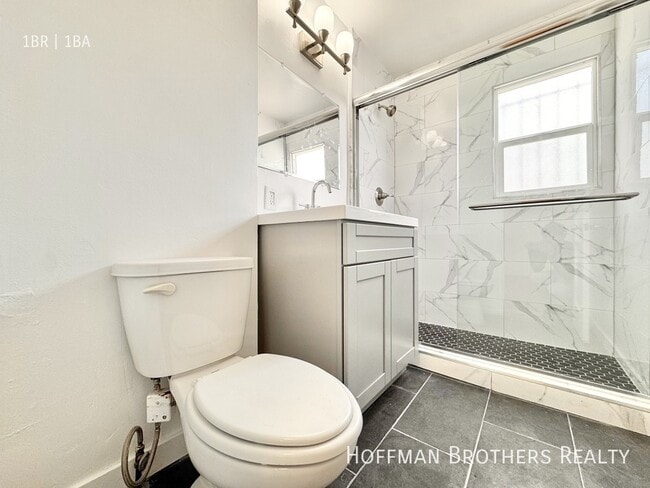 Foto del edificio - 1519 Laurel Canyon Blvd