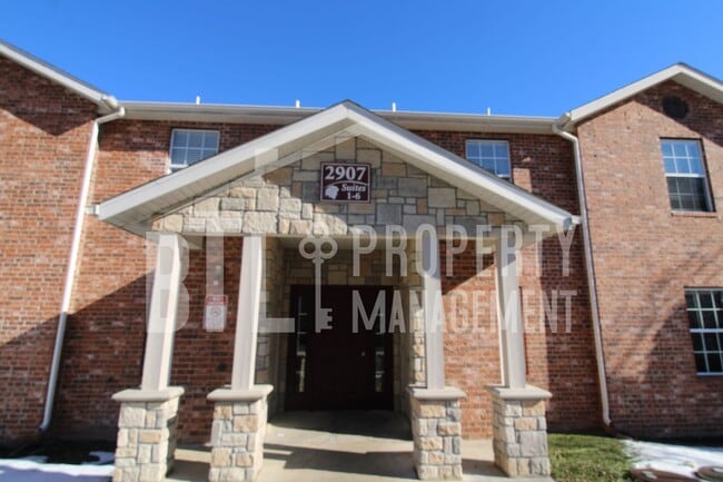 Building Photo - Beautifully Furnished 3 Bedroom Condo in Branson!