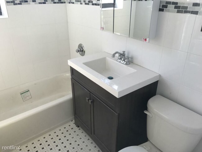 Foto del edificio - 279 Ocean Ave