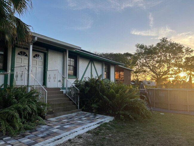 Foto del edificio - 28440 SW 192nd Ave