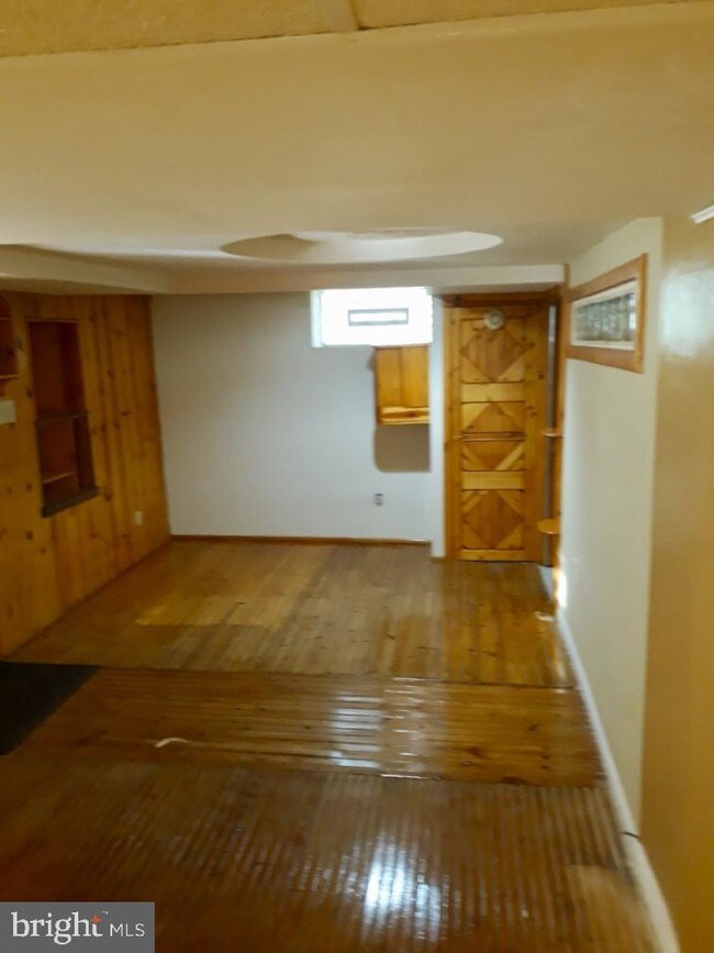 Building Photo - 6644 Hollis St