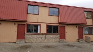 Building Photo - 459 Topaz Dr