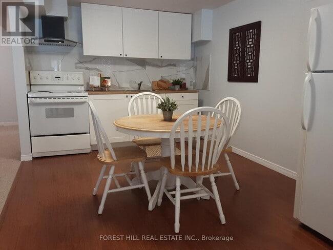 Building Photo - 3 Longman Dr