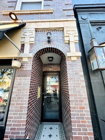 Building Photo - 5350 N Broadway St