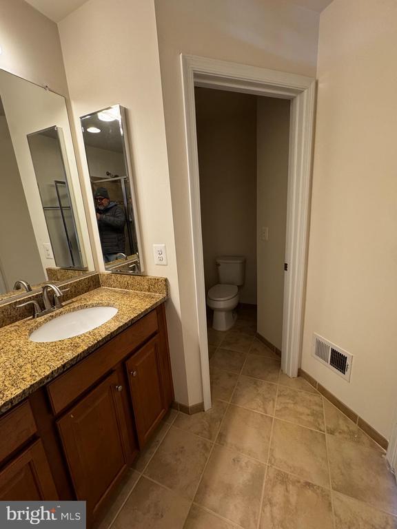 Building Photo - 41692 Wellstone Terrace