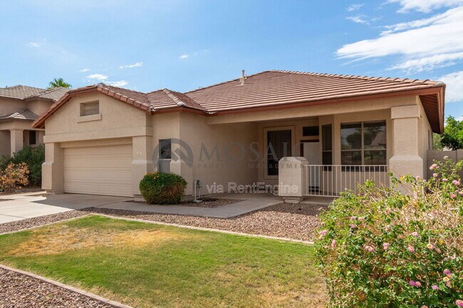 Building Photo - 1112 N Wade Dr