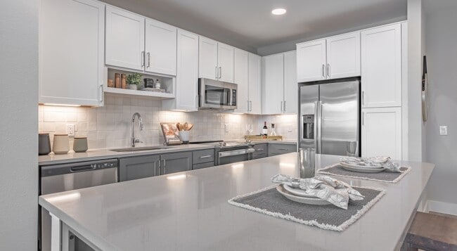 6 Weeks Free + $500 GC—Lower Rates! - 6 Weeks Free + $500 GC—Lower Rates! Apartment
