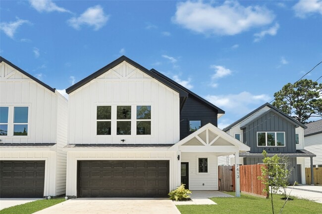 Building Photo - 7413 Charlie St