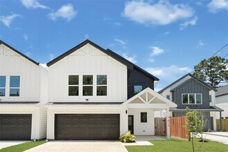 Building Photo - 7411 Charlie St