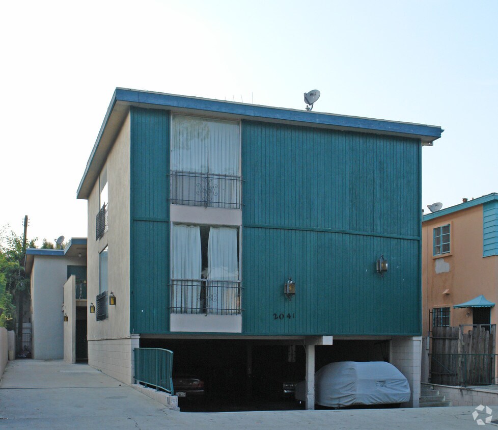 Building Photo - 2041 S Shenandoah St