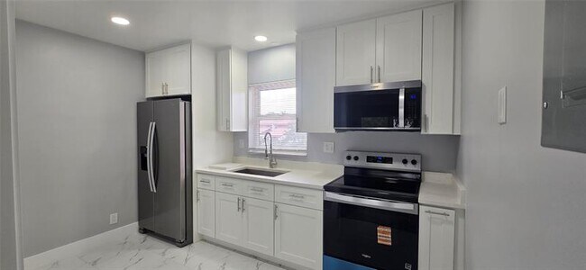 Foto del edificio - 8606 NW 35th St