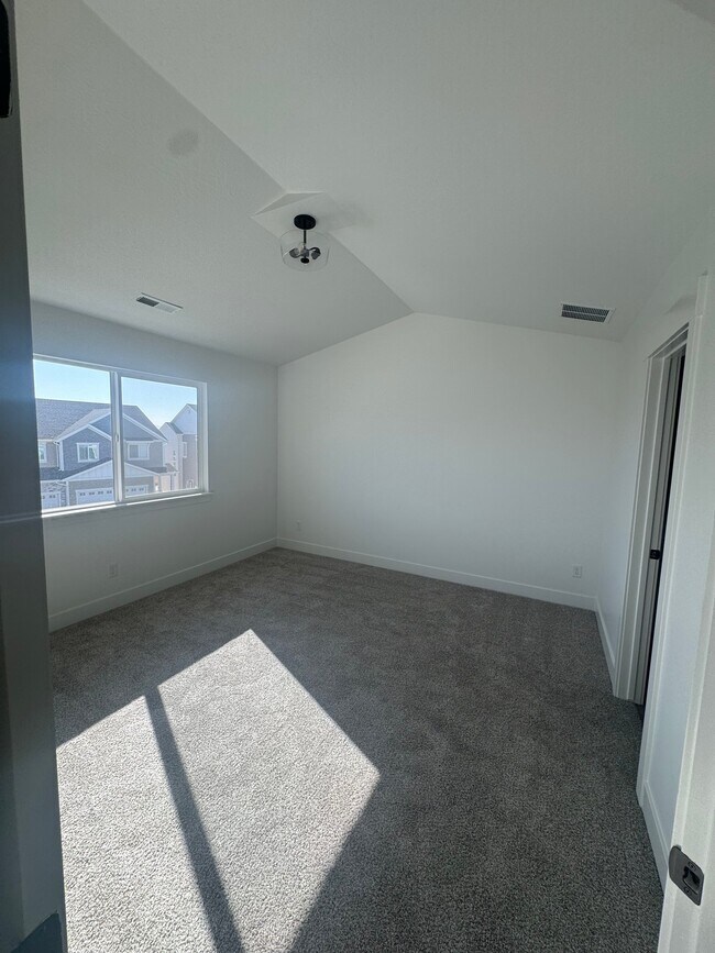 Foto del edificio - 2792 Red Velvet Ln
