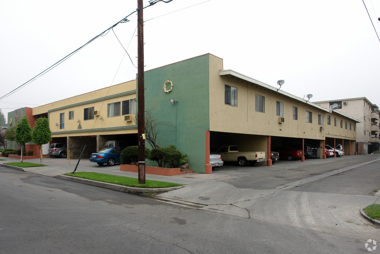 Building Photo - 14695 Chase St