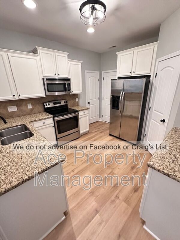 Foto del edificio - 122 Blue Bay Ln