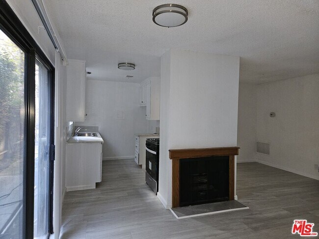 Foto del edificio - 5170 Columbus Ave