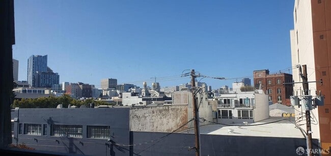 Building Photo - 14 Isis St