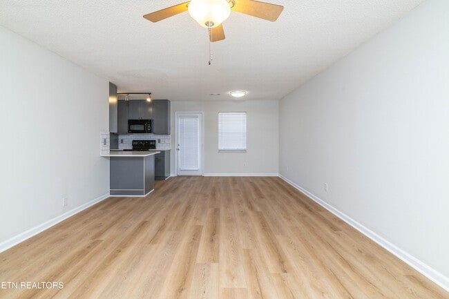 Photo - 1035 Nod St House