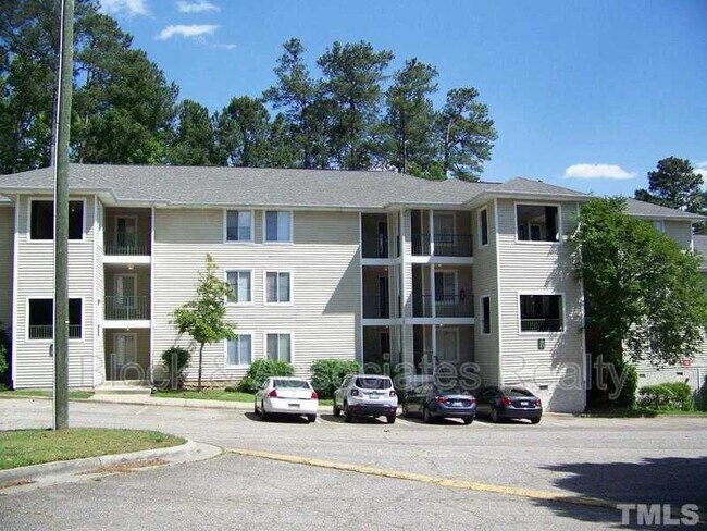Foto del edificio - 3351 Galleria Dr