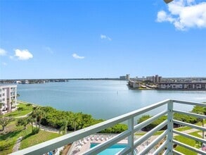 Building Photo - 7979 Sailboat Key Blvd S