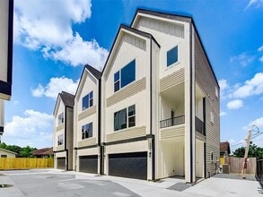 Building Photo - 4035 Buck St