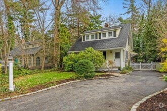 Building Photo - 16 Egypt Ln