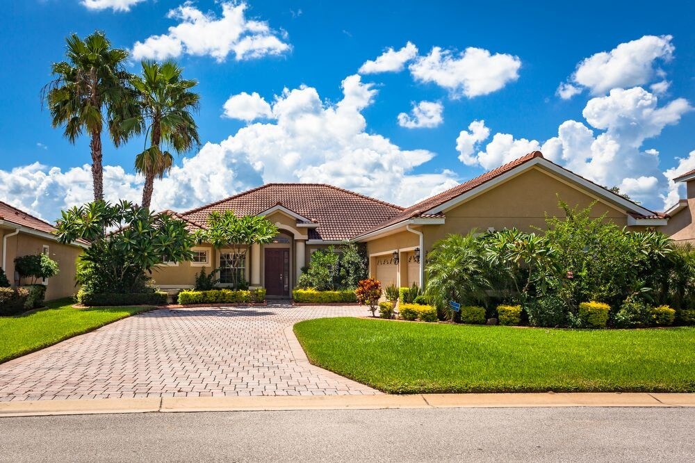 Foto principal - 3964 Sunset Lake Dr