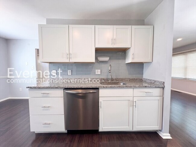 Building Photo - 5302 Greenough Pl
