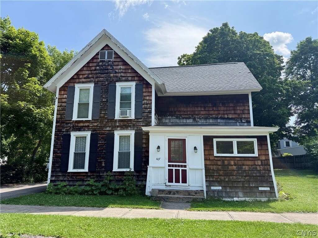 Building Photo - 407 Warren St