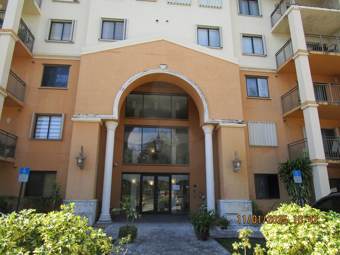 Photo - 9340 Fontainebleau Blvd (Miami, FL)