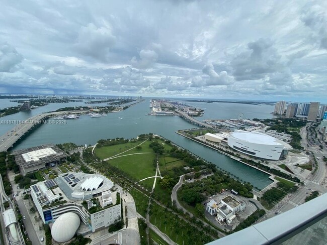 Foto del edificio - 1100 Biscayne Blvd