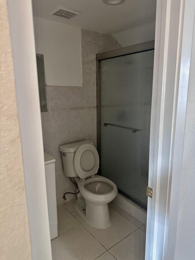 Foto del edificio - 261 NE 141st St