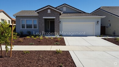 Building Photo - 5074 Sycamore Canyon Dr