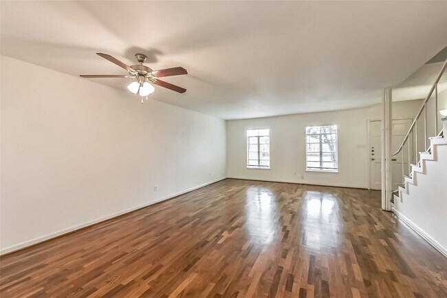 Foto del edificio - 811 S Ripple Creek Dr