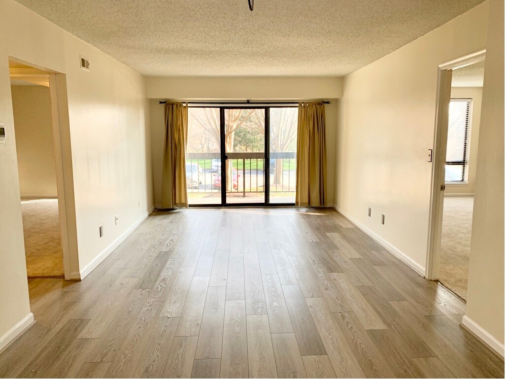 Foto principal - 805 N Howard St