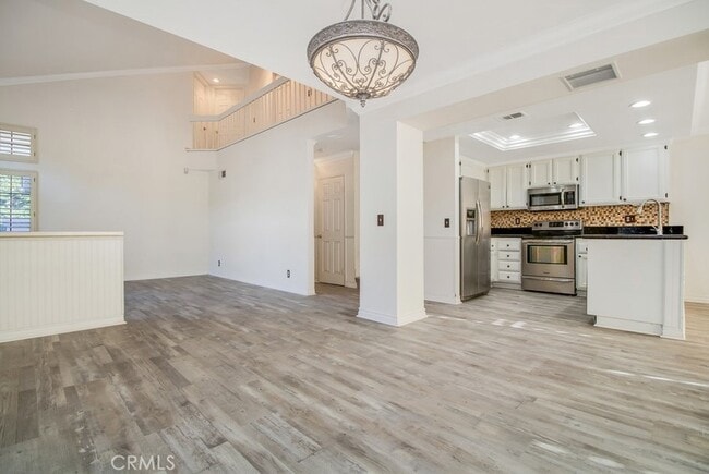 Building Photo - 24862 Vista Rancho