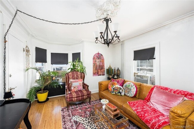 Building Photo - 239 Main St