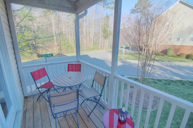 Building Photo - Beautiful 4 Bedroom Townhome in Carrboro! ...